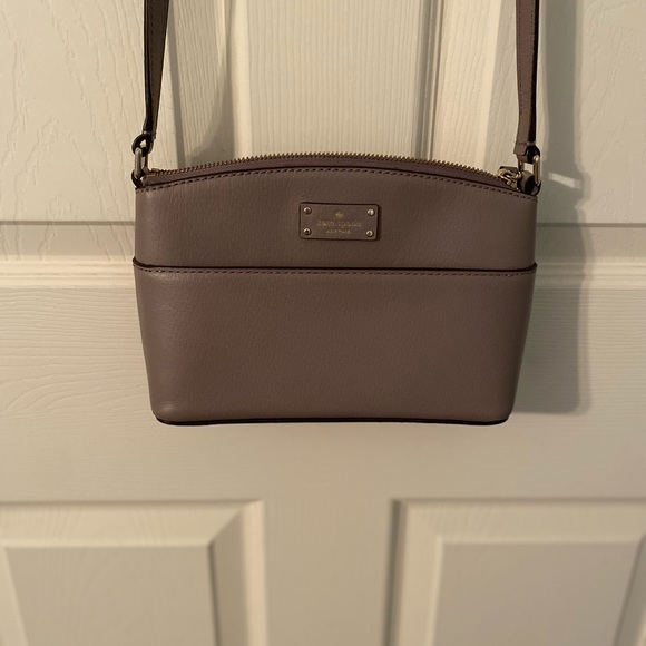 kate spade Handbags - Kate Spade cross body